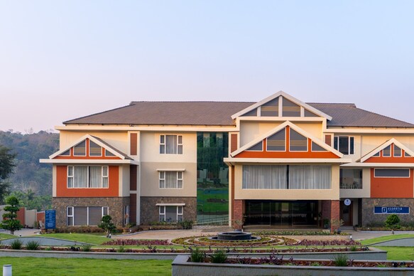 Essentia Resort & Spa Sirsi