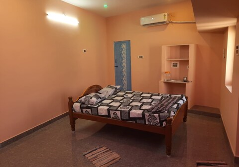 M M HOMESTAY