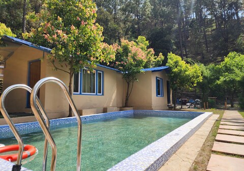 Pine Valley Binsar
