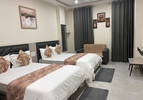 HOTEL SHIVANSH