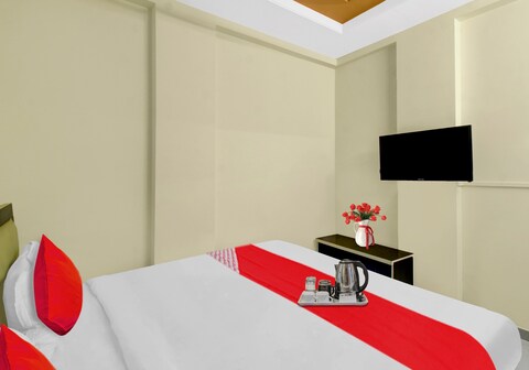 Hotel O Ap Royal Rooms