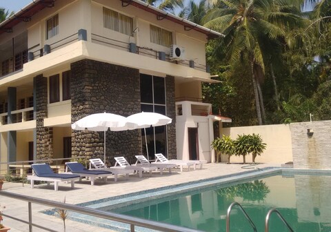 New Kovalam Beach Hotel
