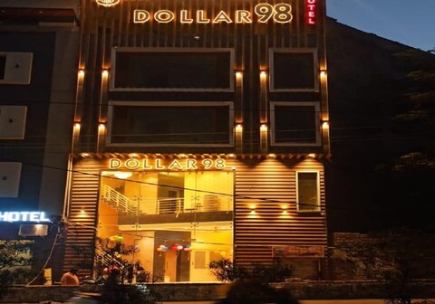 Hotel Dollar 98