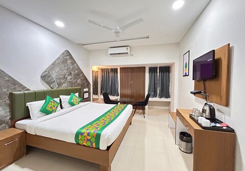 Hotel Edge Inn - Jail Road Near Railway Junction