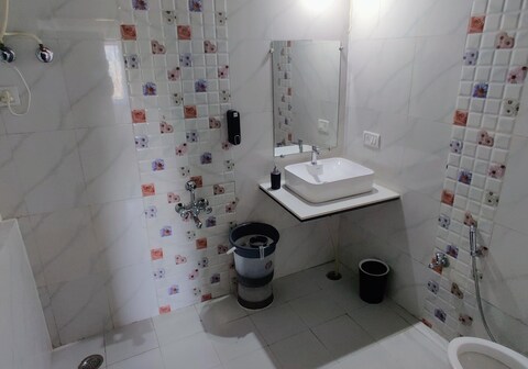 Valley Nest for 4 12PAX Mount Abu