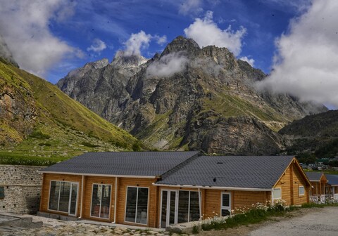 Badri Resort Mana, Badrinath