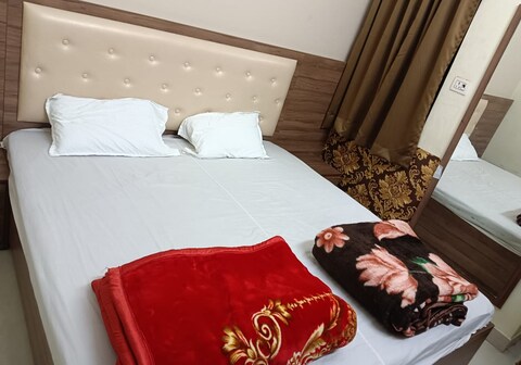 Spacious Home with Serene Vibes