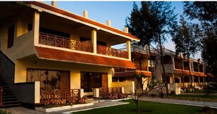 Hotel Sea Breeze, Mahabalipuram Hotel Sea Breeze, Mahabalipuram