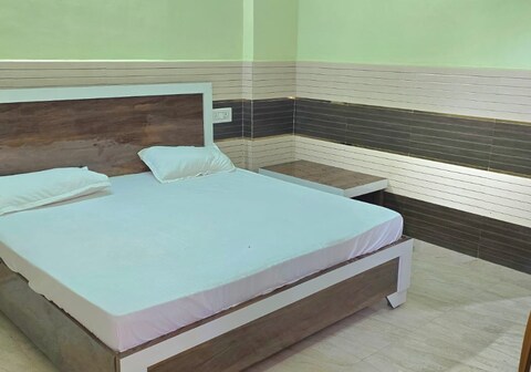 Kamal Villa Guest House Ayodhya