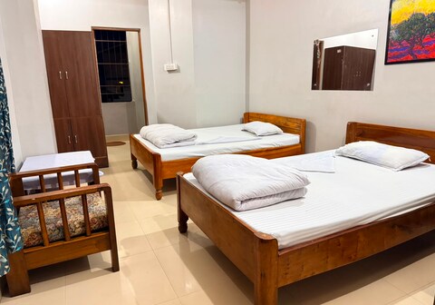 HOTEL YAISANA