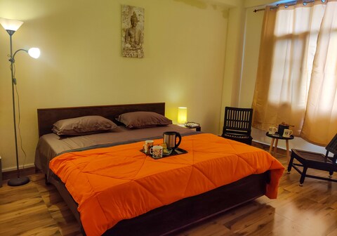 Jujurana Homestay |Valley-Views & Balcony| Wifi