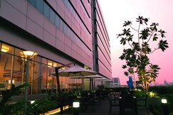 Centara Life Government Complex Hotel & Convention Centre Chaeng Watthana, Bangkok Centara Life Government Complex Hotel & Convention Centre Chaeng Watthana, Bangkok