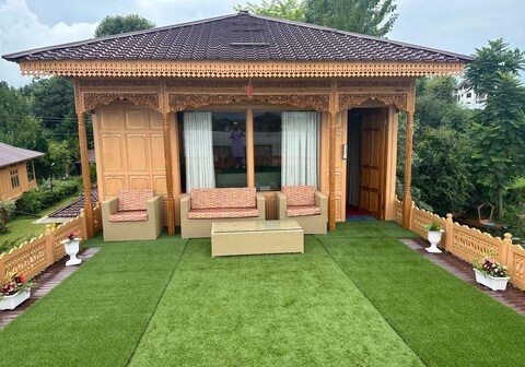 Harmukh Houseboat by Stay Pattern