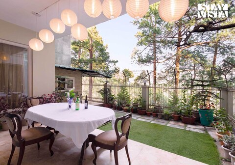 StayVista at Villa In The Mist