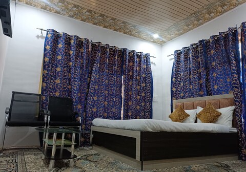 Himalyan Guest House