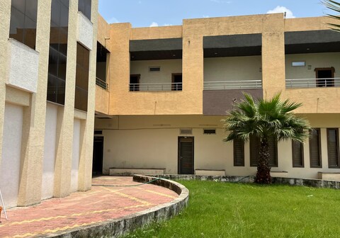 Hotel Kanha Residency