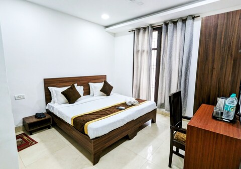 HOTEL PRIME BY THE PREMIUM VILLA