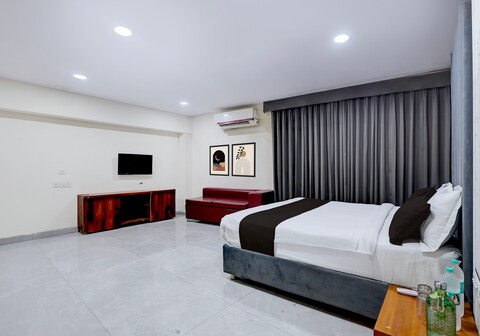Hotel O SAAN