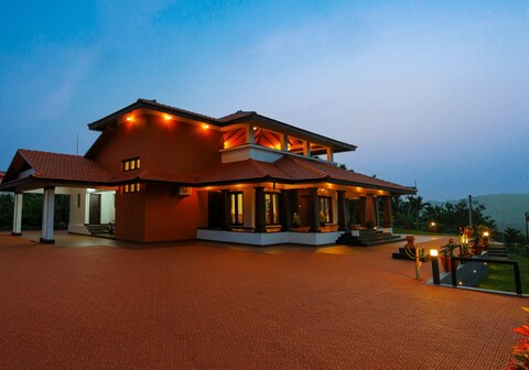 Heritage Farm Resort