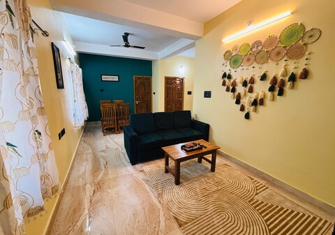 Mystic Miist Homestay II Entire 2BHK Apartment 5Mins From Bhubaneswar Airport