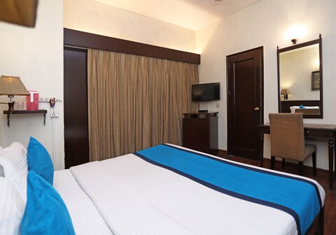 Super Collection O Hamilton Hotel