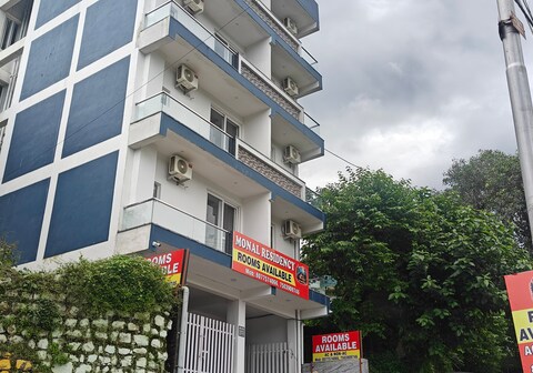 Hotel Monal Residency