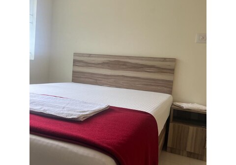 StayhomeStays Serene