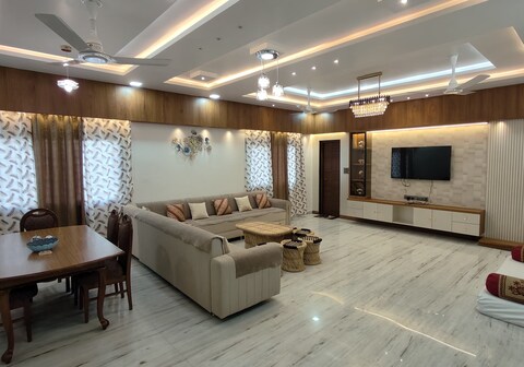 Luxurious 2400 SqFt Appartment