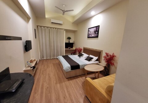 The ample studios at gaur city mall