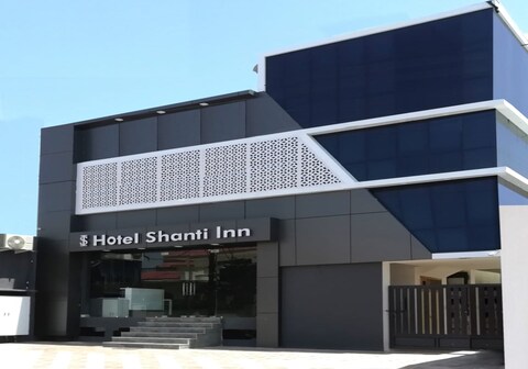 HOTEL SHANTI INN