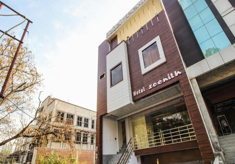 Zeenith Hotel