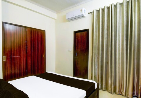 Hotel O PRATAP PALACE