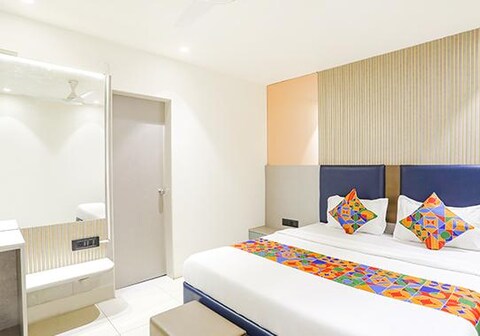 Hotel Park Inn Shirdi - ( 100 Meter From Sai Samadhi Temple )