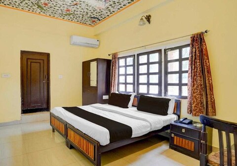 Hotel O Jagatpura Central Railway Station Jaipur