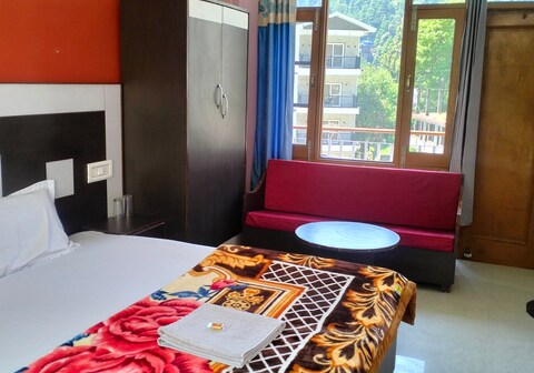 Tale n Trails Cottage