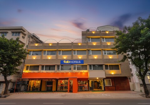FabHotel Sri Lakshmi Sea Grand
