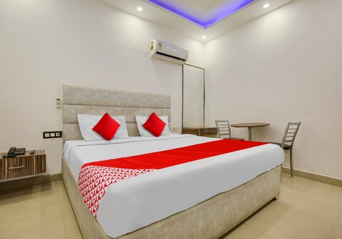 Hotel O AV Continental