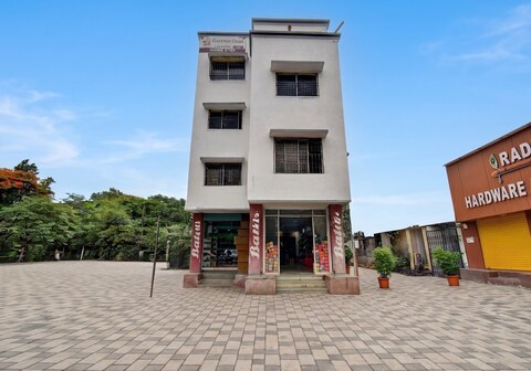 Gateway Oasis Residency