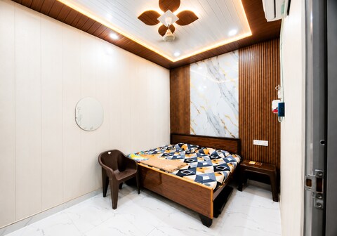 Maa Janki guest house
