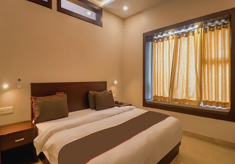 Super Townhouse Amaraa Farms Near LuLu Hypermarket