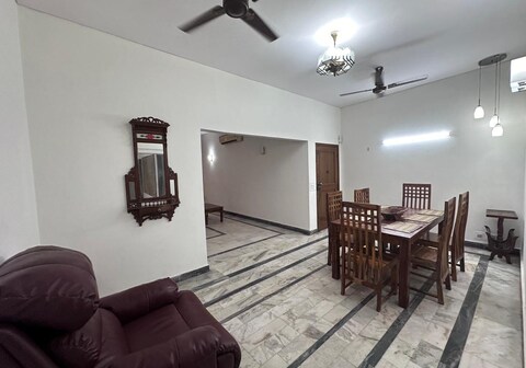 The Raveesh Apartment J42