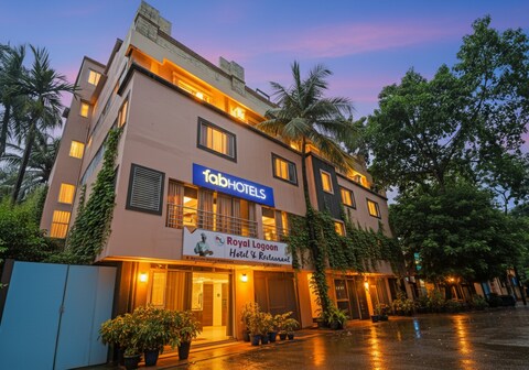 FabHotel Royal Lagoon - Near railway station gate number 1