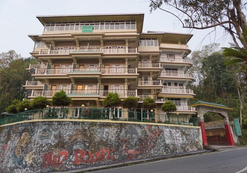 THE RENAISSANCE RUMTEK