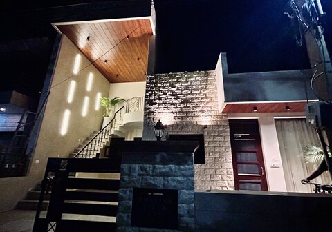 La Casa Wooden arc villa