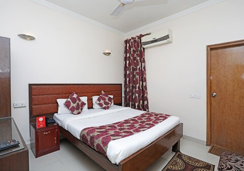 Super HOTEL SAFRON SUITE