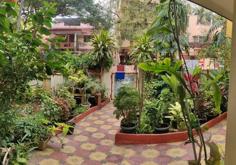 Private room with Kitchen,High speed wifi with ups