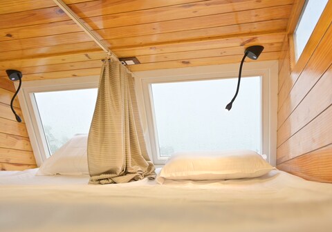 LuxTrava Room On Wheels The Luxury Caravan Chilika Edition