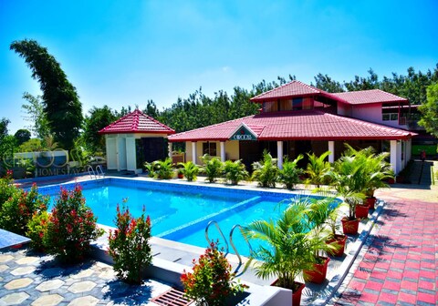 Chirooss Homestay | Dorms & Rooms