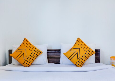 Hotel Gaur Krishna Seva Dham