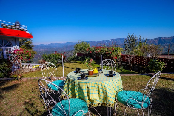StayVista | Misty Mountains 2 BHK Cottage